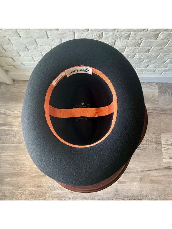 Vintage Georgi Newman Marcus Black Felt Feathered Hat with Bow Detail main image 5